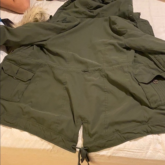 Jacket - Picture 7 of 7